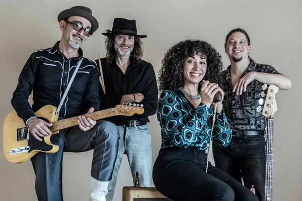 Grup Sweet Maria and The Blues Shakers